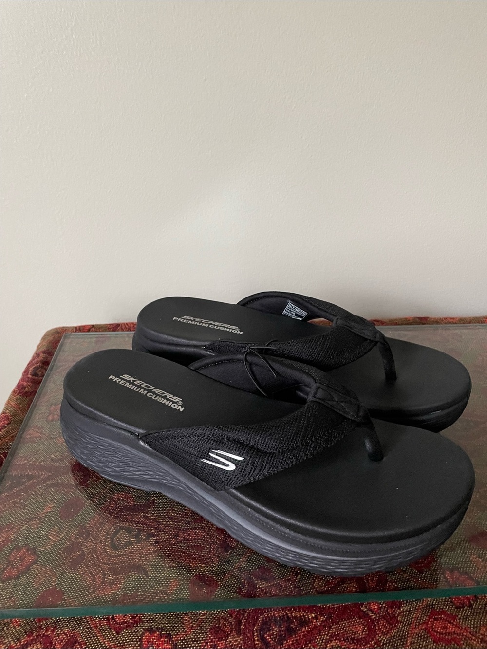 Skechers Black Platform Flip-Flop Sandals with Cushioned Footbed
